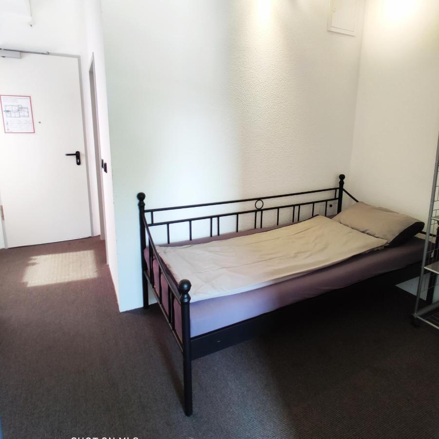 Kleines Aber Feines Apartment Гелзенкирхен Екстериор снимка